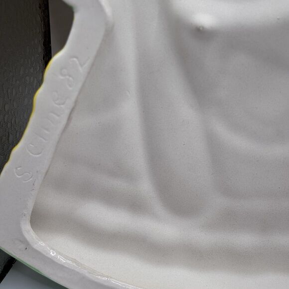 Vintage Burlap Rag Doll MCM Sittire Ceramic Spoon Rest Button Eye Yellow - Picture 7 of 9